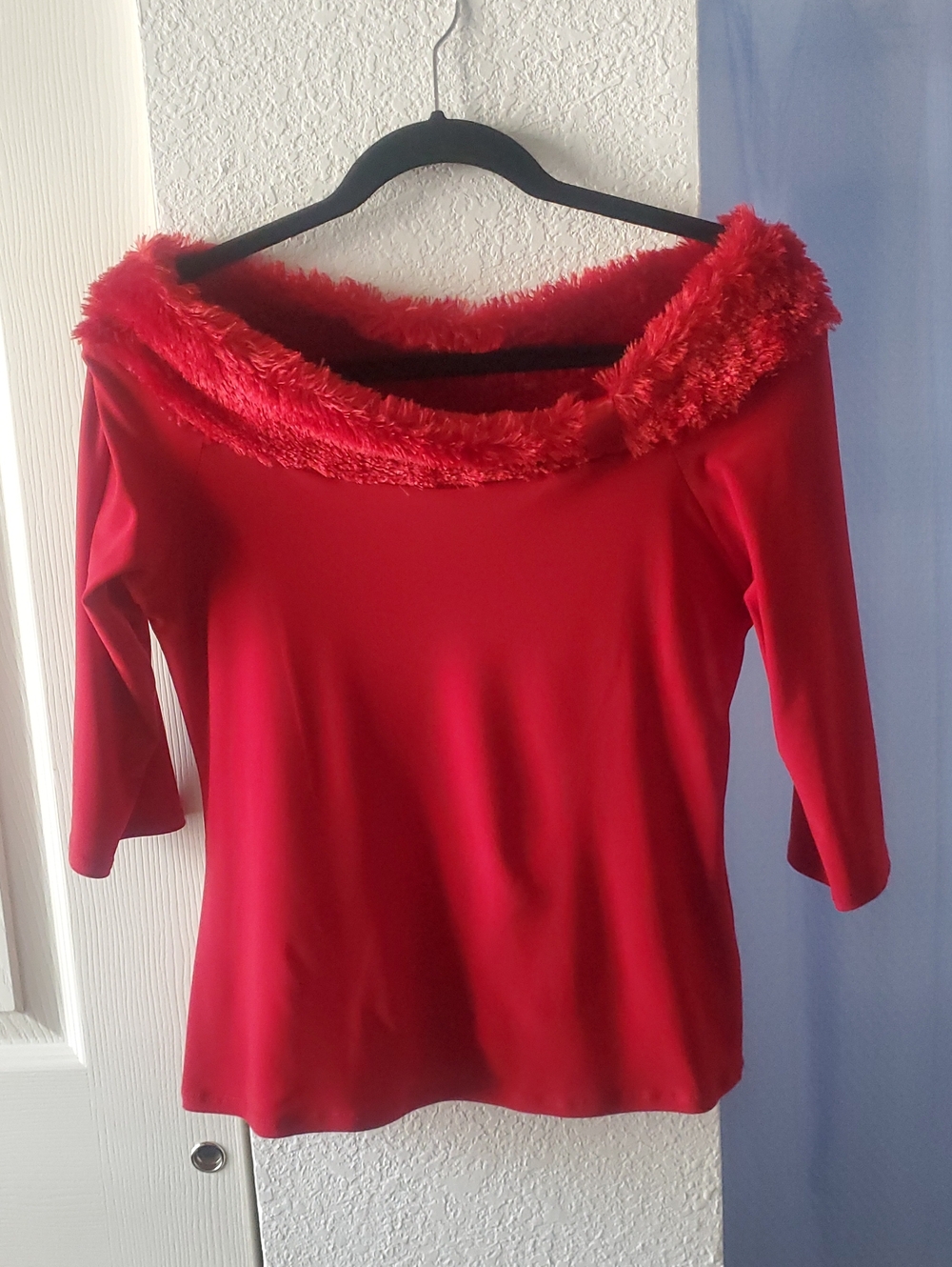 Red Off-Shoulder Faux-Fur Trim Women's Blouse